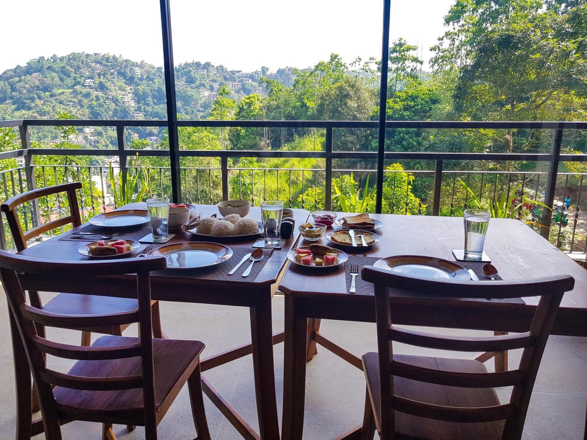 Hotel Lush Breeze Kandy Exterior foto
